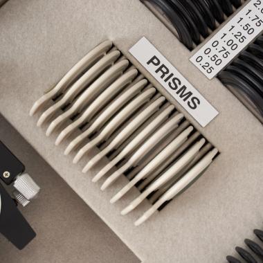 Набор на 266 пробных очковых линз Армед . Призматические линзы