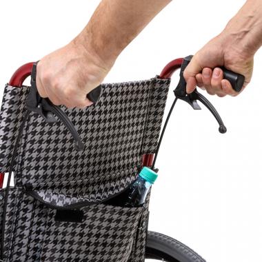 Кресло-коляска для инвалидов Армед FS872LH. Удобство для сопровождающего