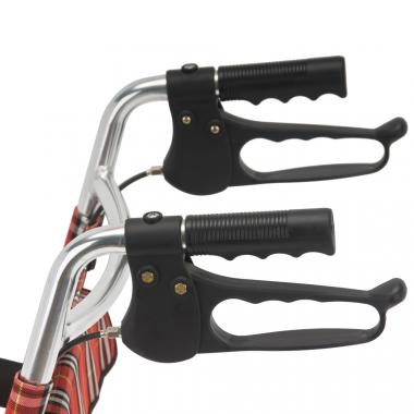 Кресло-каталка для инвалидов Армед 1100. Удобство для сопровождающего