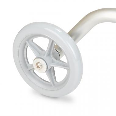 Кресло-каталка для инвалидов Армед FS7962L. Маневренные колеса