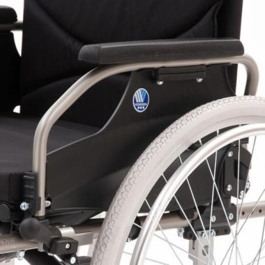 Кресло-коляска Vermeiren V300. Маневренные колеса