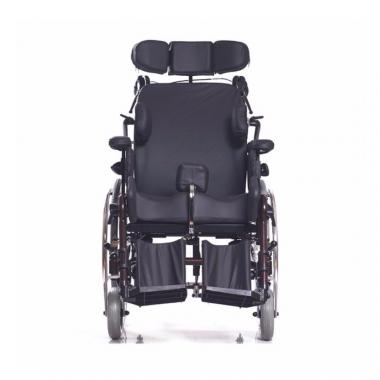 Кресло-коляска Ortonica DELUX 570. Правильное положение