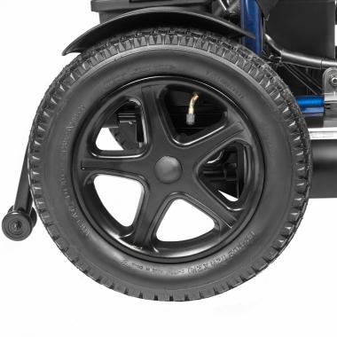 Кресло-коляска c электроприводом для инвалидов Ortonica Pulse 120. Колеса и тормоза