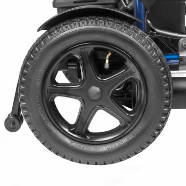 Кресло-коляска c электроприводом для инвалидов Ortonica Pulse 150. Колеса и тормоза