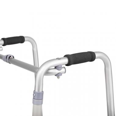 Ходунки инвалидные Армед YU710. Удобные накладки на поручнях