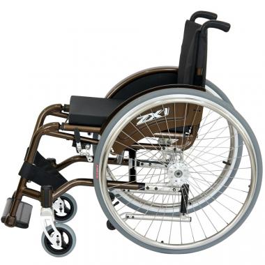 Кресло-коляска Meyra ZX1. Удобство сопровождающего