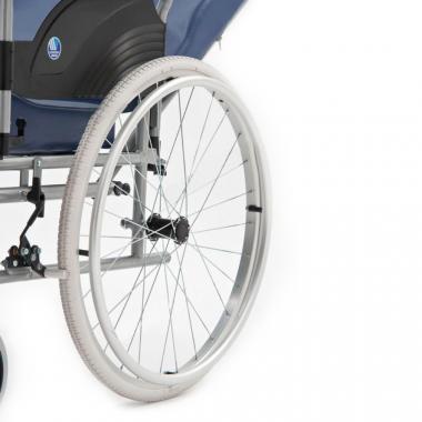 Кресло-коляска с санитарным оснащением  Vermeiren 9300. Колеса