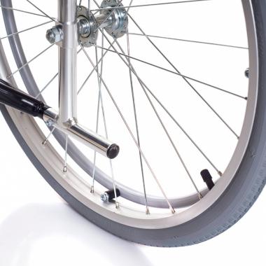 Кресло-коляска  Ortonica Base100 AL. Удобство сопровождающего