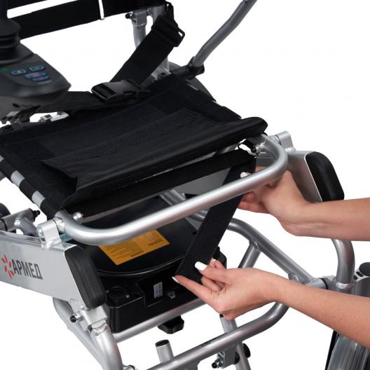 Кресло-коляска c электроприводом для инвалидов Армед JRWD602 32