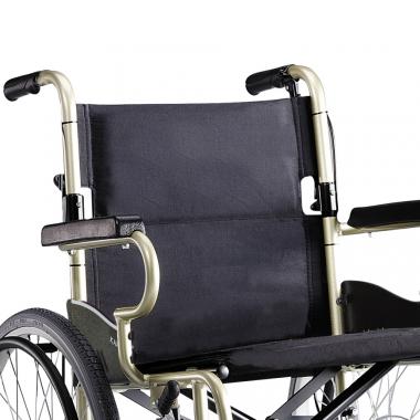 Кресло-коляска инвалидная с ручным приводом  F20W- 18" Karma Medical Ergo 250. Удобство в быту
