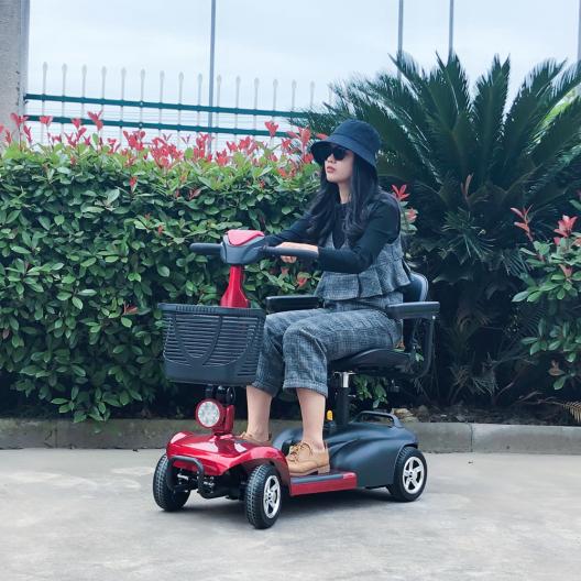 Скутер для пожилых четырехколесный Доброта X-02 2