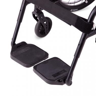 Кресло-коляска Progeo Active Desing Exelle Vario. Удобное расположение ног