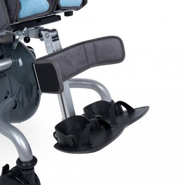 Кресло-коляска Fumagalli Mitico Expert Dentro. Удобное расположение ног