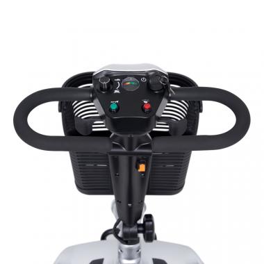 Скутер для пожилых четырехколесный Доброта Х-01. Удобное управление