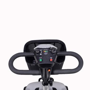 Скутер для пожилых четырехколесный Доброта Х-03. Удобное управление