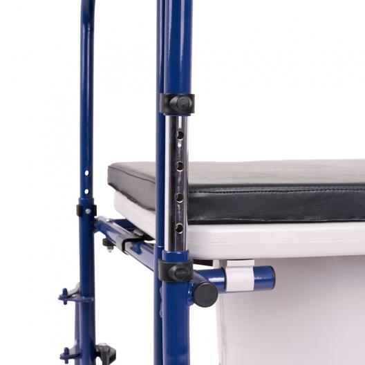 Кресло-каталка для инвалидов с санитарным оснащением Армед H 009B 7